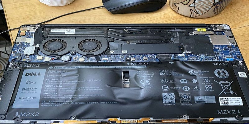 Laptop Bị Phồng Pin: Nguyên Nhân, Dấu Hiệu & Cách Xử Lý An Toàn 9 Pin Laptop Bị Phồng Là Gì? Mức Độ Nguy Hiểm?