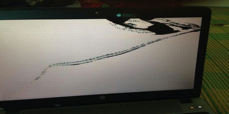 Dấu Hiệu Nhận Biết Màn Hình Laptop Bị Chảy Mực