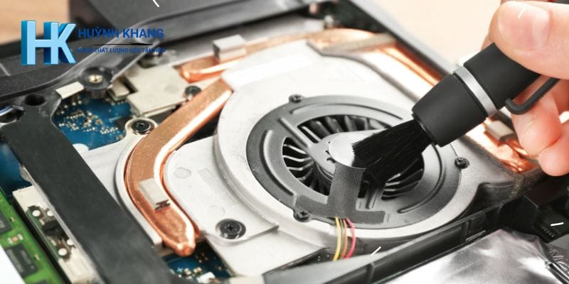 Ve Sinh Laptop Tai Nha Tan Uyen 1