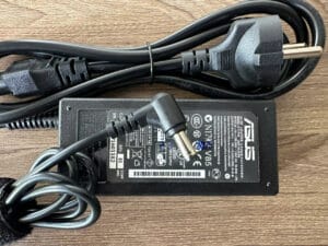 Sạc Laptop ASUS 65W - 3.42A Chân Thường 5.5 x 2.5mm (Chữ Nhật Zin)