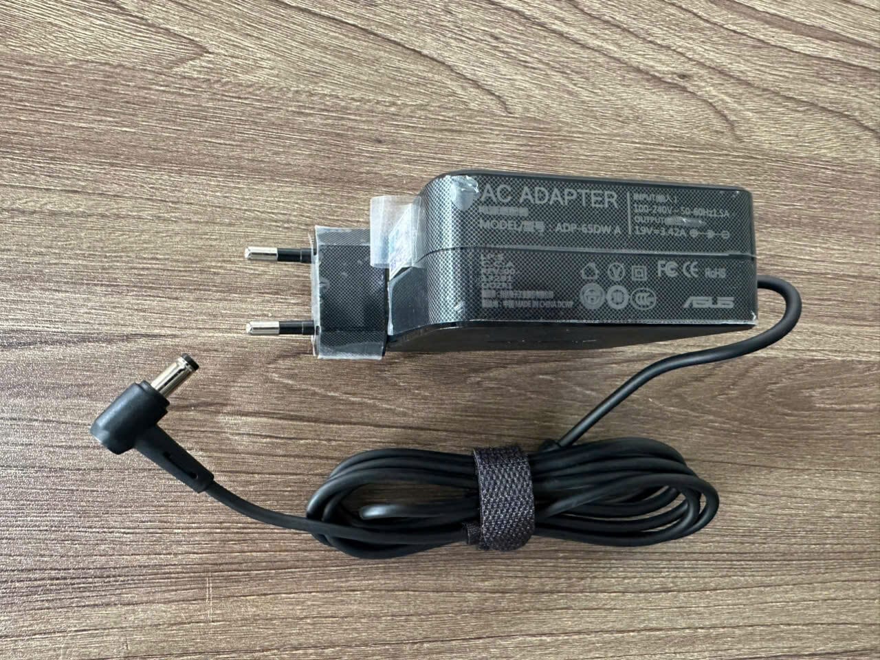 Sạc Laptop ASUS 65W - 3.42A - Chân Thường 5.5 x 2.5mm (Vuông Zin) 5 Sạc Laptop ASUS 65W - 3.42A - Chân Thường 5.5 x 2.5mm (Vuông Zin) - Ảnh 5