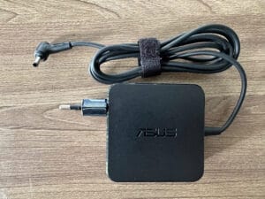 Alternative view of Sạc Laptop ASUS 65W - 3.42A Đầu Kim 4.5 x 3.0mm (vuông zin)
