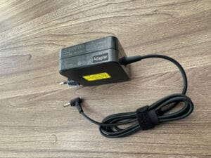 Alternative view of Sạc Laptop ASUS 65W - 3.42A - Chân Nhỏ 4.0x1.35mm (Vuông Zin)