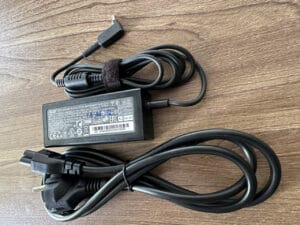 Sạc Laptop Acer 45W - 2.37A Chân Nhỏ 3.0mm x 1.1mm ZIN 9 Sac Laptop Acer 45W 2.37A Chan Nho 3.0mm x 1.1mm ZIN 1
