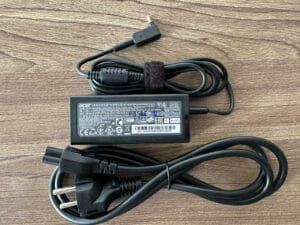 Alternative view of Sạc Laptop Acer 45W - 2.37A Chân Nhỏ 3.0mm x 1.1mm ZIN
