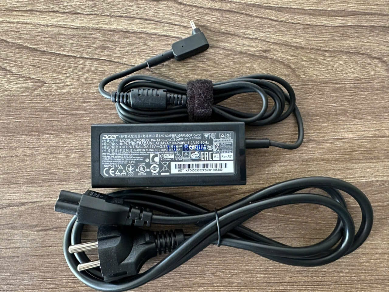 Sạc Laptop Acer 45W - 2.37A Chân Nhỏ 3.0mm x 1.1mm ZIN 2 Sạc Laptop Acer 45W - 2.37A Chân Nhỏ 3.0mm x 1.1mm ZIN - Ảnh 2