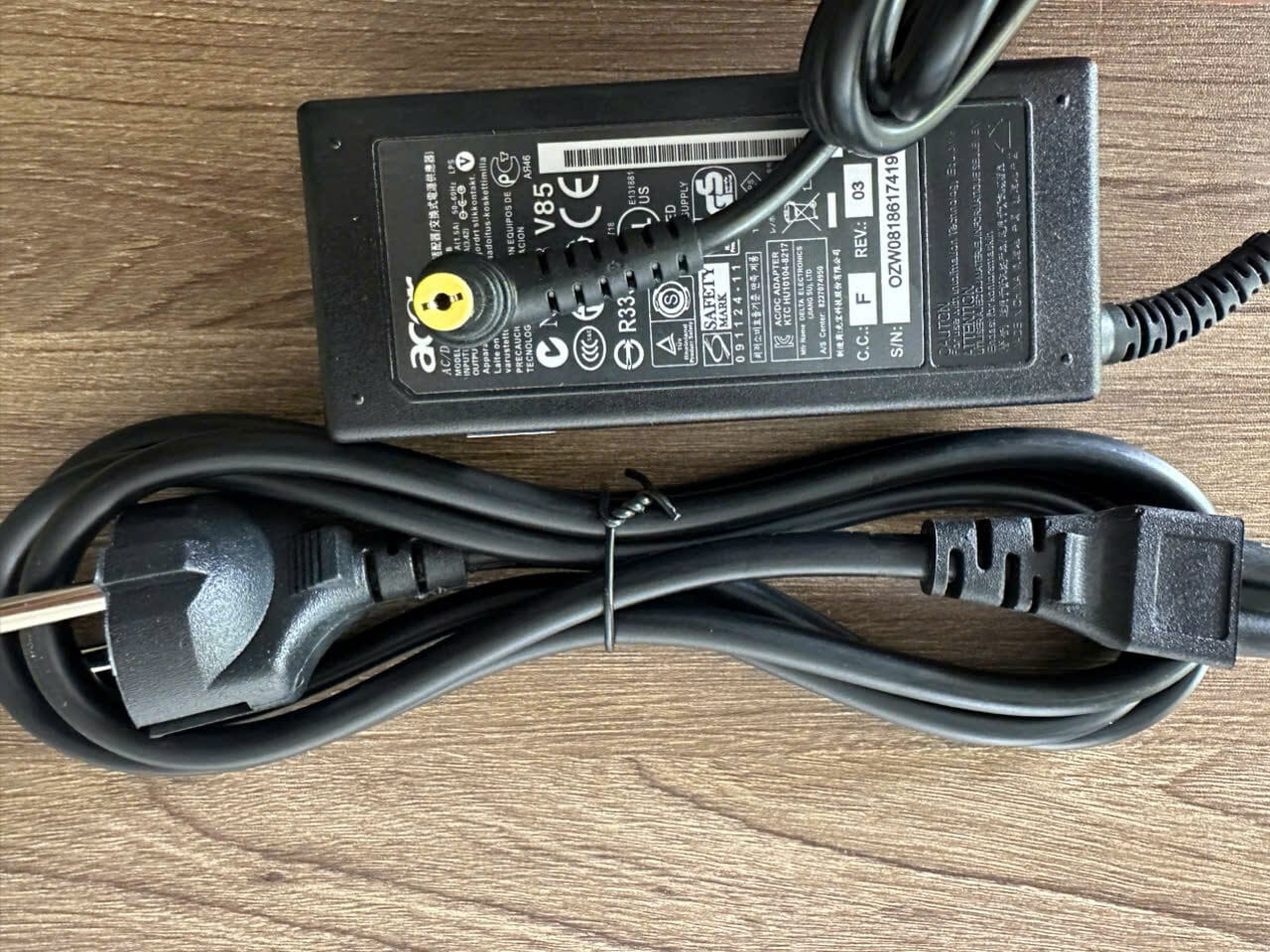 Sạc Laptop Acer 65W - 3.42A Chân Thường 5.5mm x 1.7mm ZIN 1 Sạc Laptop Acer 65W - 3.42A Chân Thường 5.5mm x 1.7mm ZIN