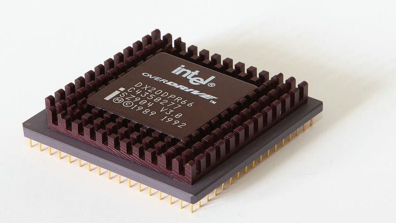 Lịch Sử CPU: Từ Máy Tính Lớn Đến Vi Xử Lý Đa Nhân 19 Intel 80486 (486