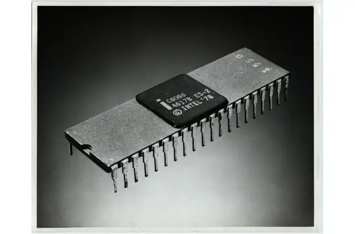 Lịch Sử CPU: Từ Máy Tính Lớn Đến Vi Xử Lý Đa Nhân 13 Intel 8086