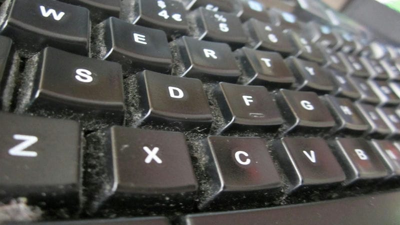 Bàn Phím Laptop Bị Liệt: Nguyên Nhân & 8 Cách Khắc Phục 13 Khi Nào Cần Sửa Chữa Chuyên Nghiệp Hoặc Thay Thế? ⚙️